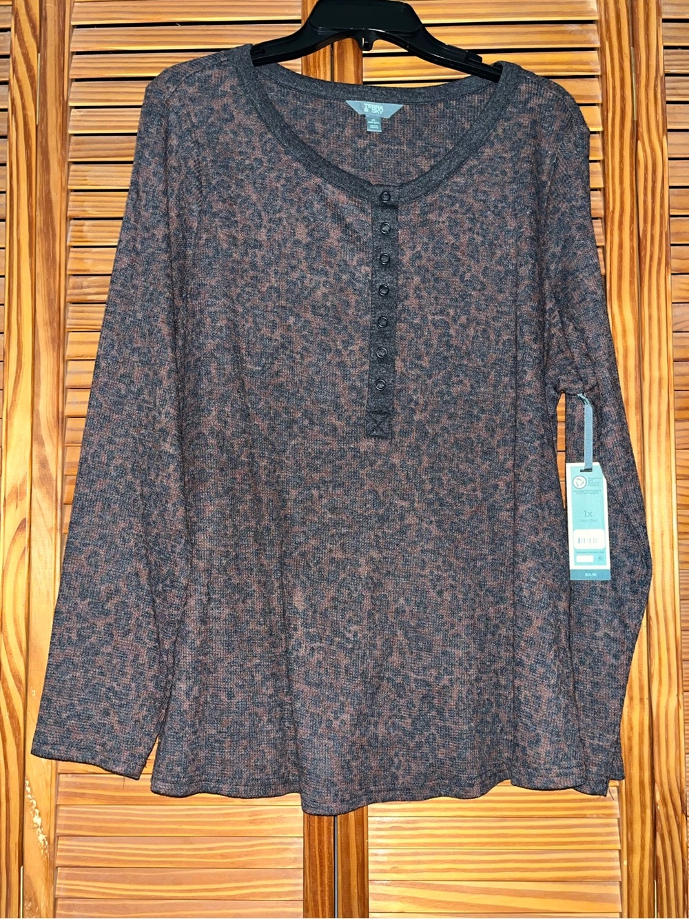 Terra & Sky Leopard Print Waffle Henley Size 1X New with Tags